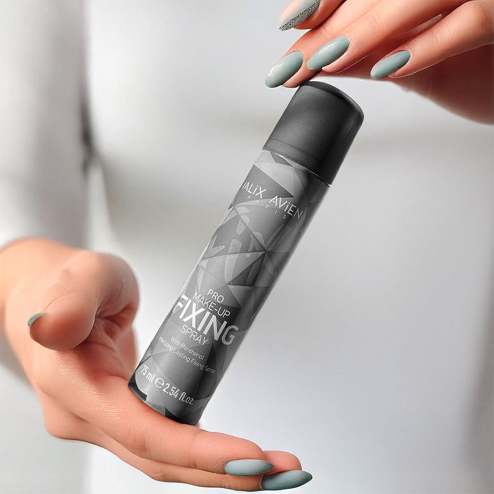 MAKE UP FIXING SPRAY 75 ML - Image 2